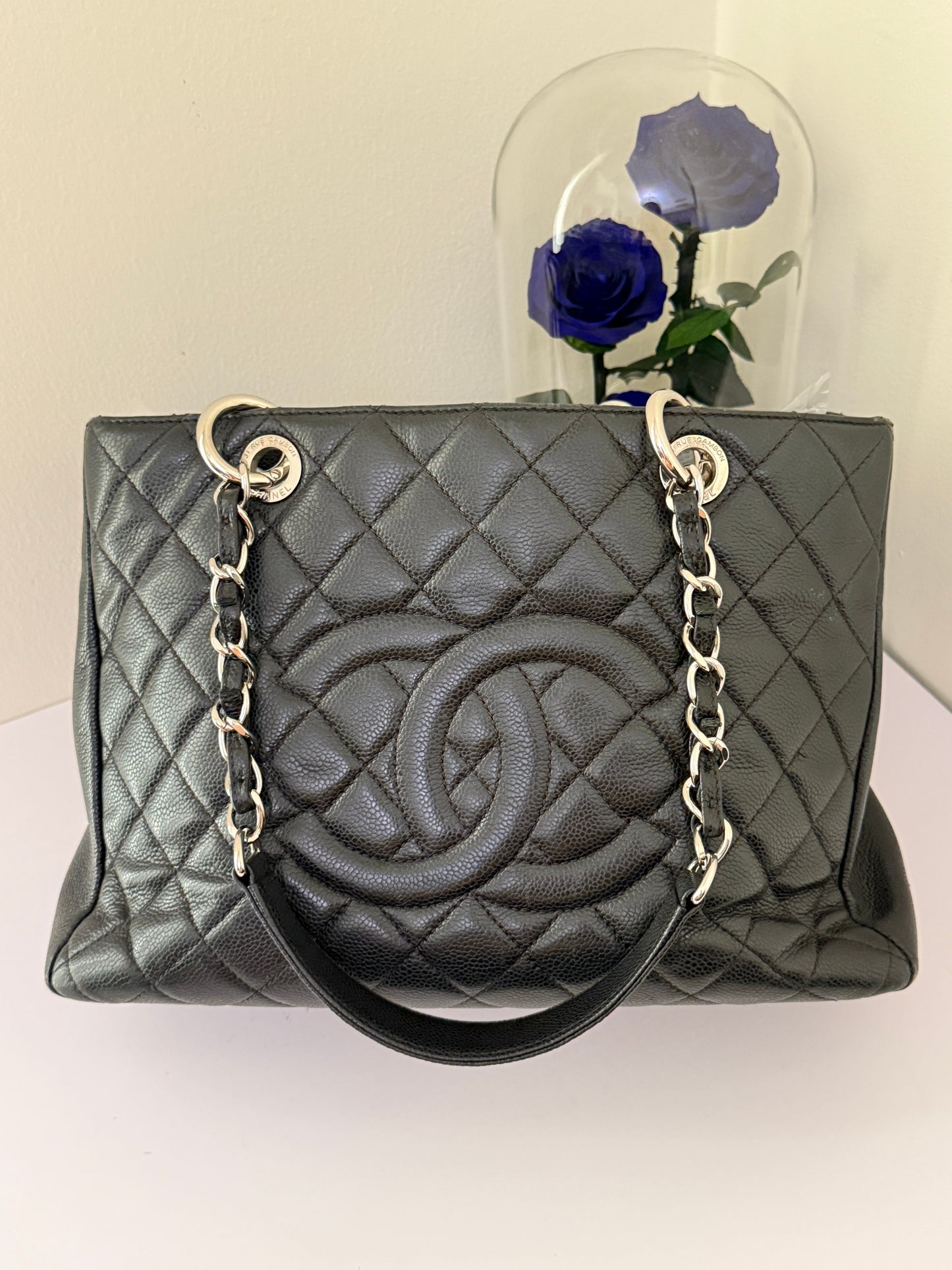 Preowned Chanel GST Caviar SHW