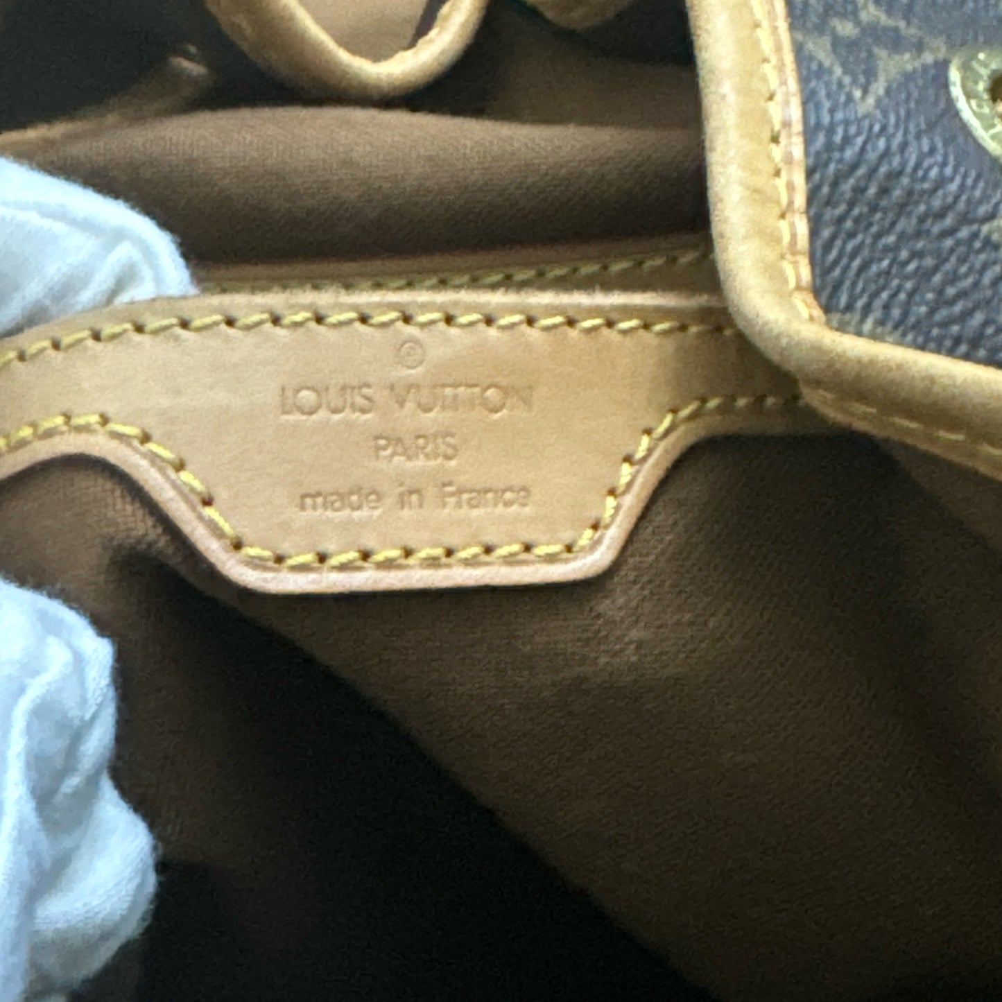 Louis Vuitton Montsouris MM