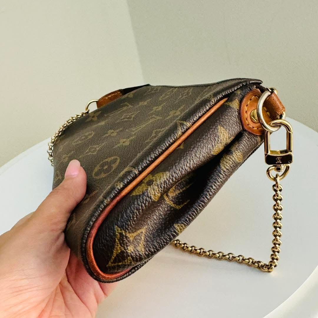Pre-owned Louis Vuitton Eva