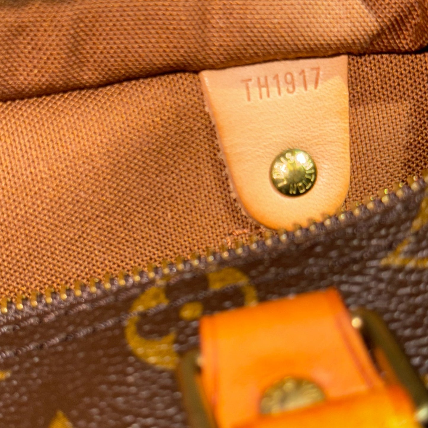 Louis Vuitton Speedy 25 Monogram