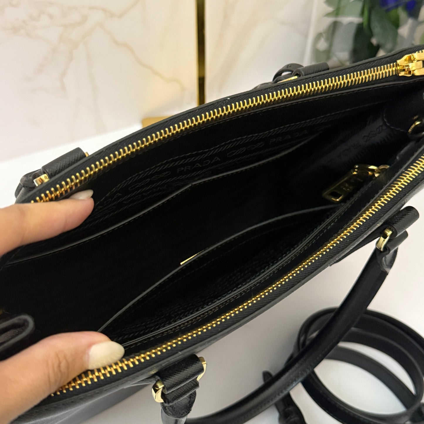 Pre-owned Prada Galleria Saffiano Lux Nero