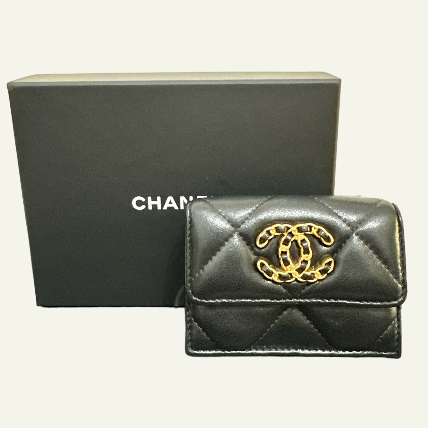 Chanel 19 Small Flap Wallet