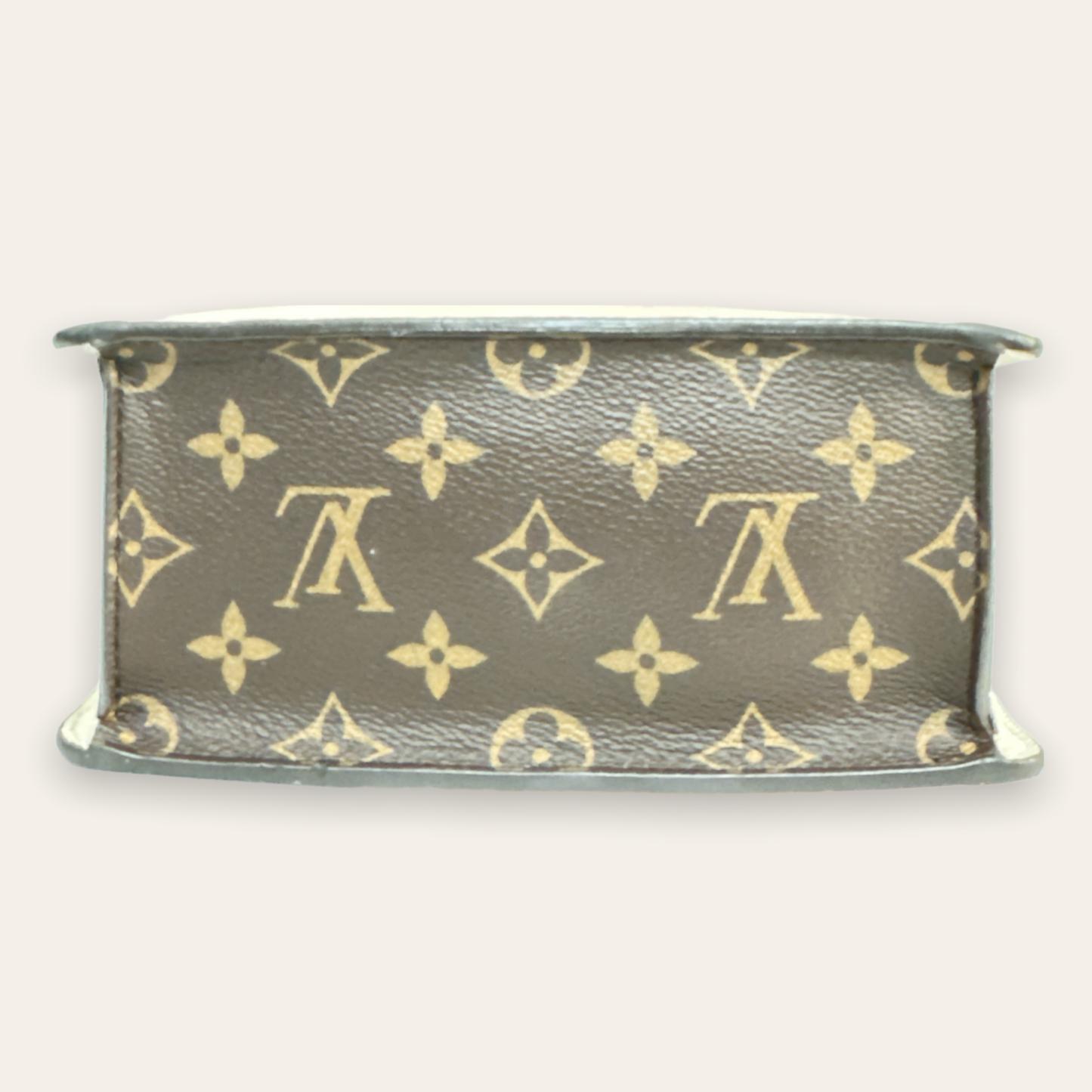 Louis Vuitton Spring Street