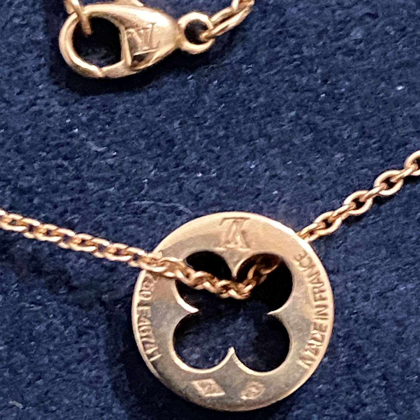 Louis Vuitton Empreinte Necklace Pink Gold