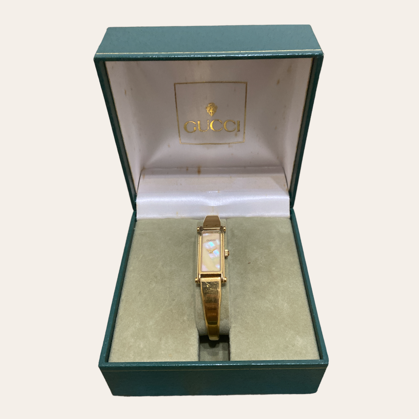 Gucci 1500 L gold