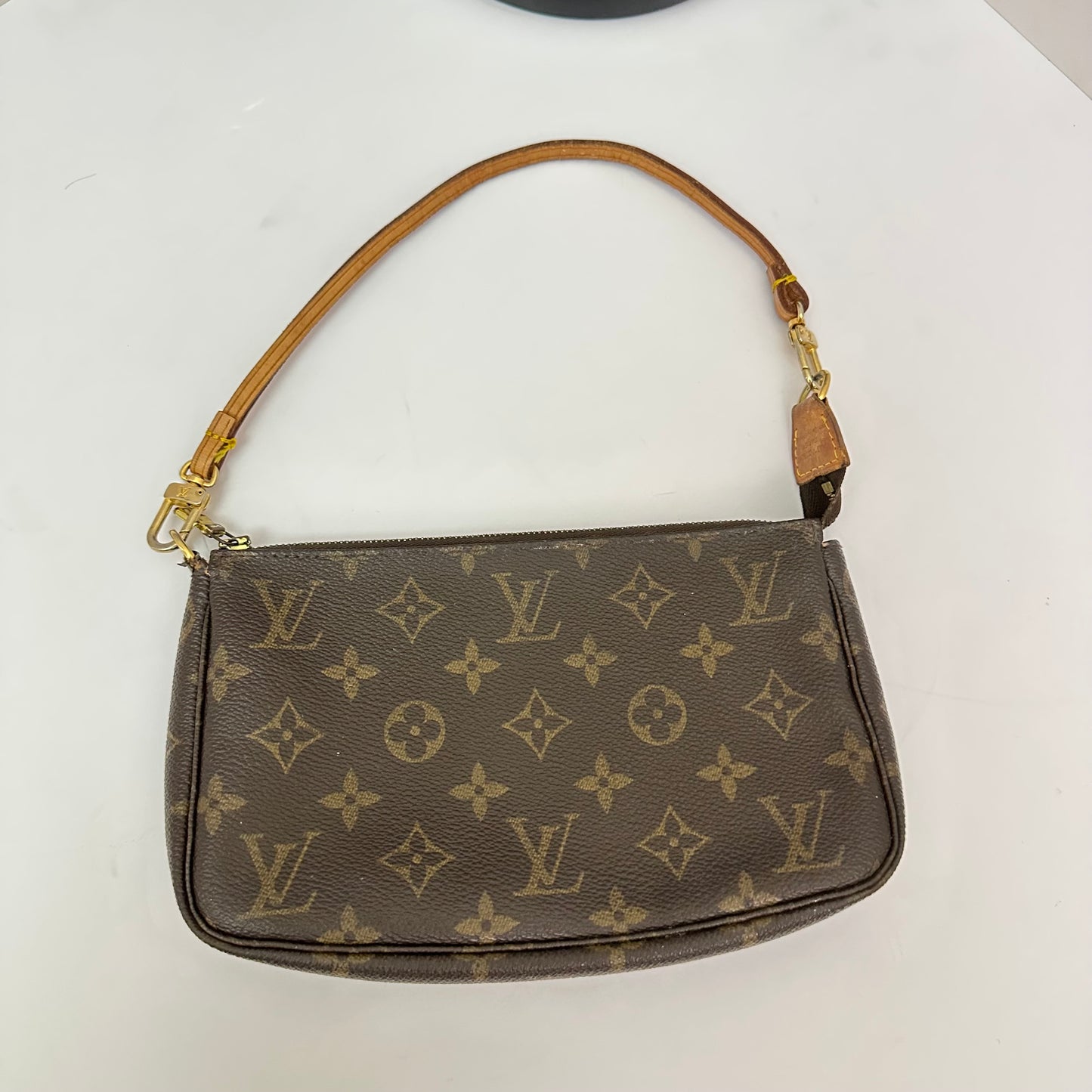 Pre-owned Louis Vuitton Pochette Accessories