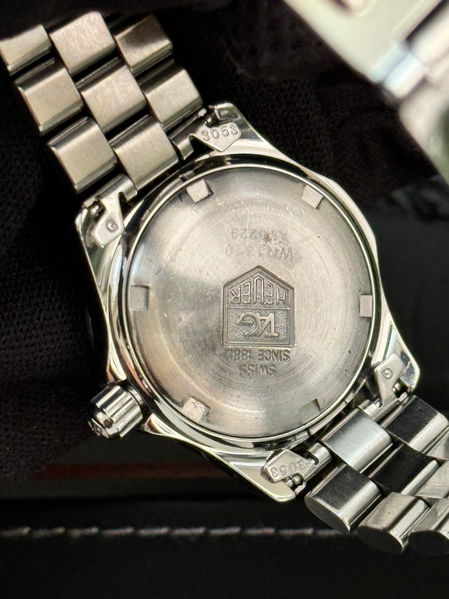 Tag Heuer Professional 200 M 28mm