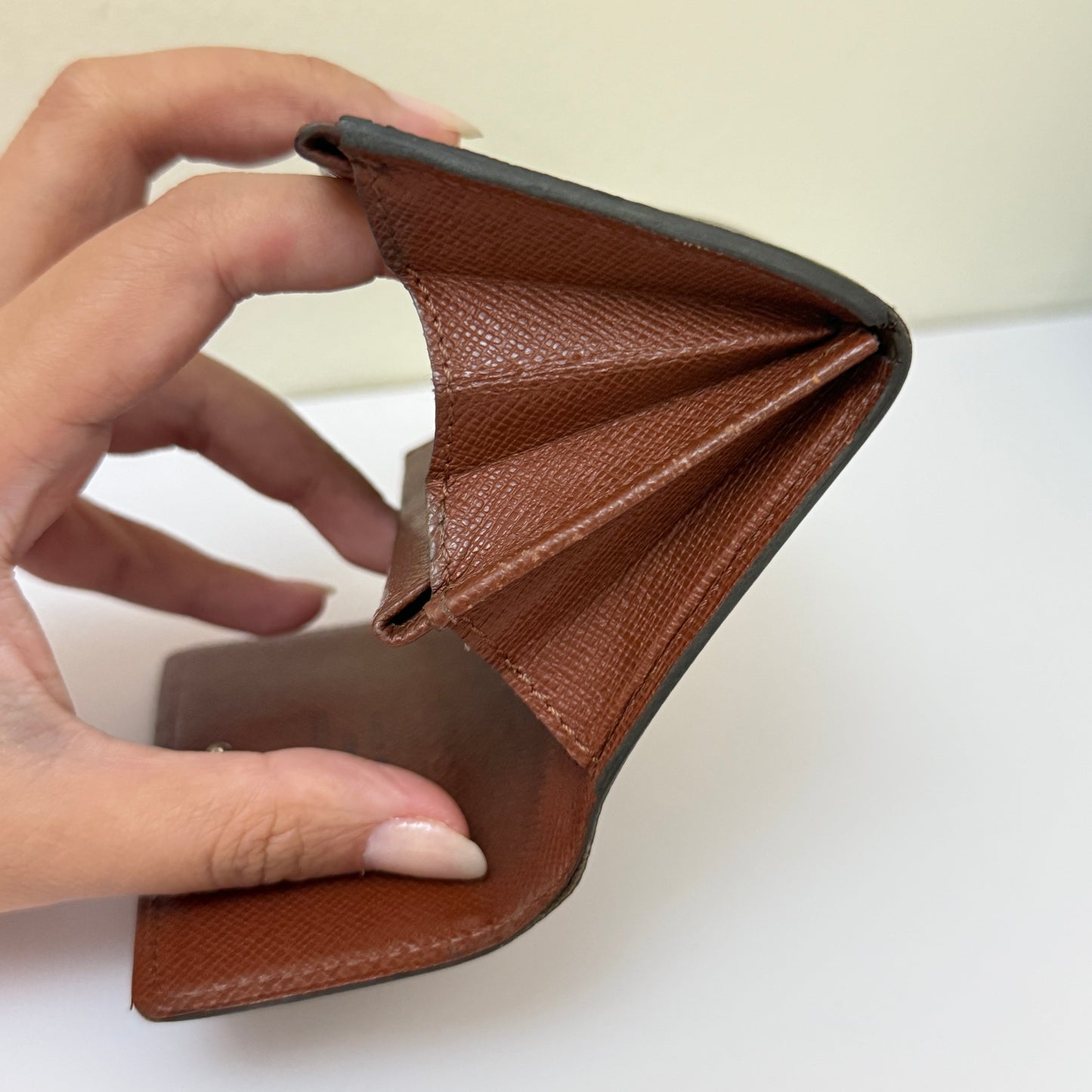 Pre-owned Louis Vuitton Snap Coin Holder