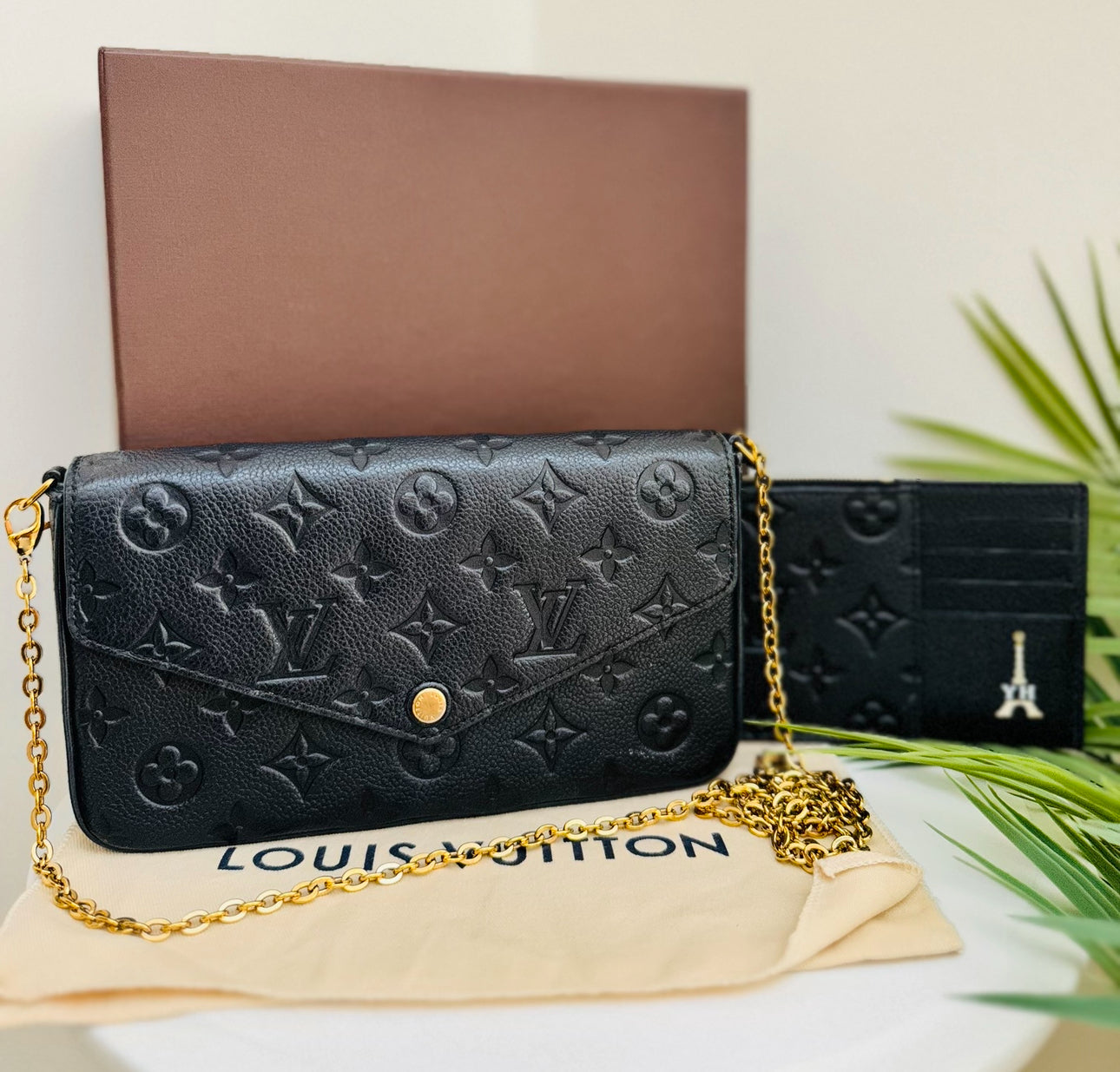 Pre-Owned Louis Vuitton Felicie Empriente Noir