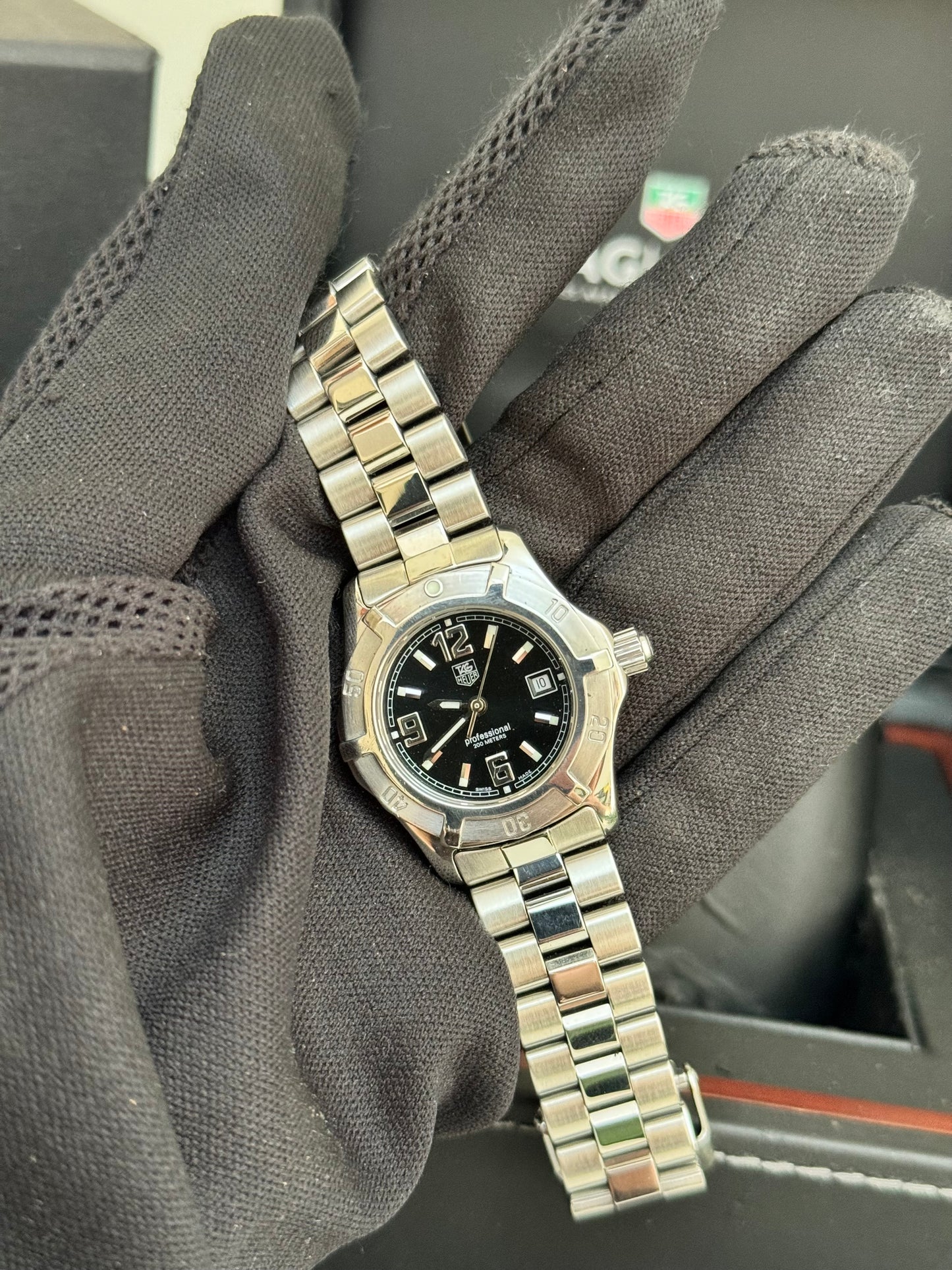 Tag Heuer Professional 200 M 28mm