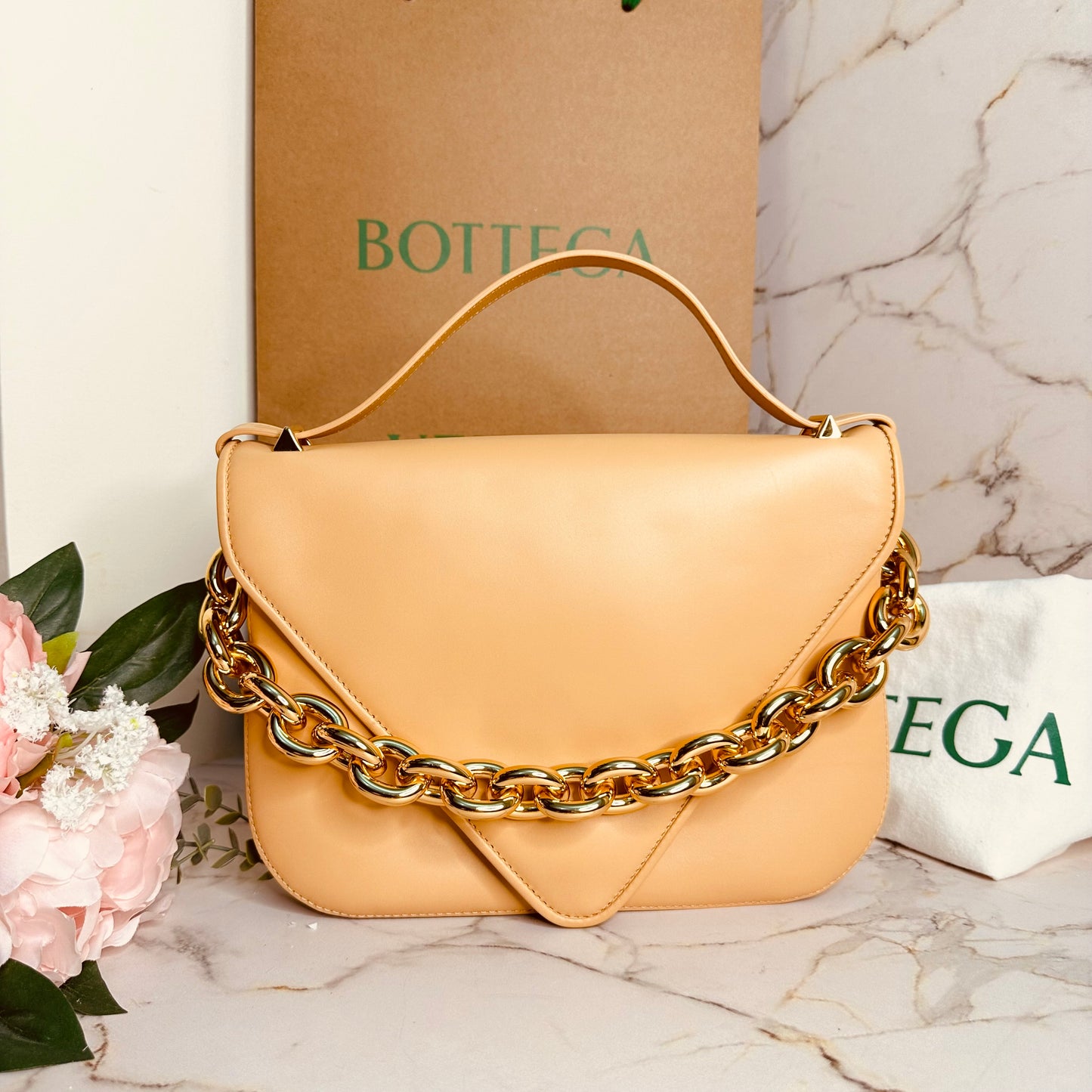 Brand new Bottega Mount Envelope Bag Nude