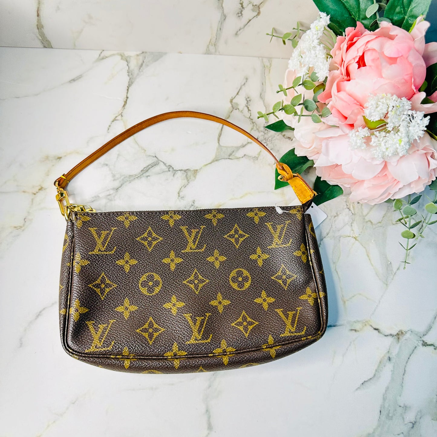 Pre-owned Louis Vuitton Pochette Accessories