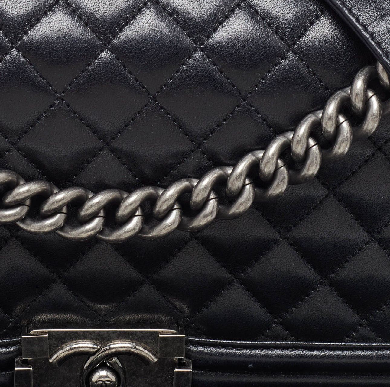 Pre-Owned Chanel Medium Le boy Quilted Lambskin