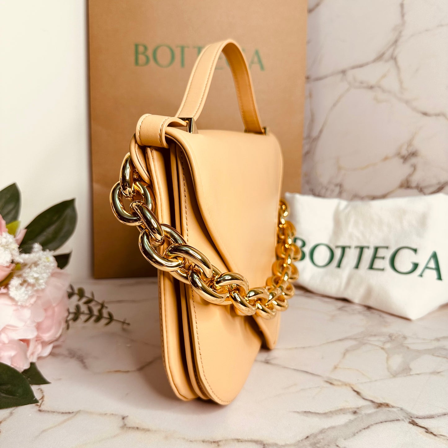 Brand new Bottega Mount Envelope Bag Nude