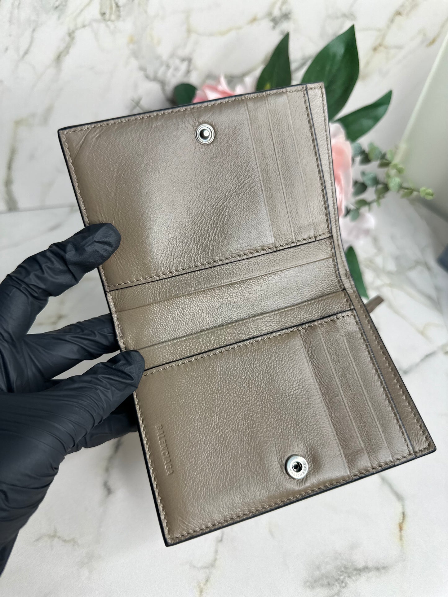 Pre-owned Balenciaga Neo Wallet Taupe