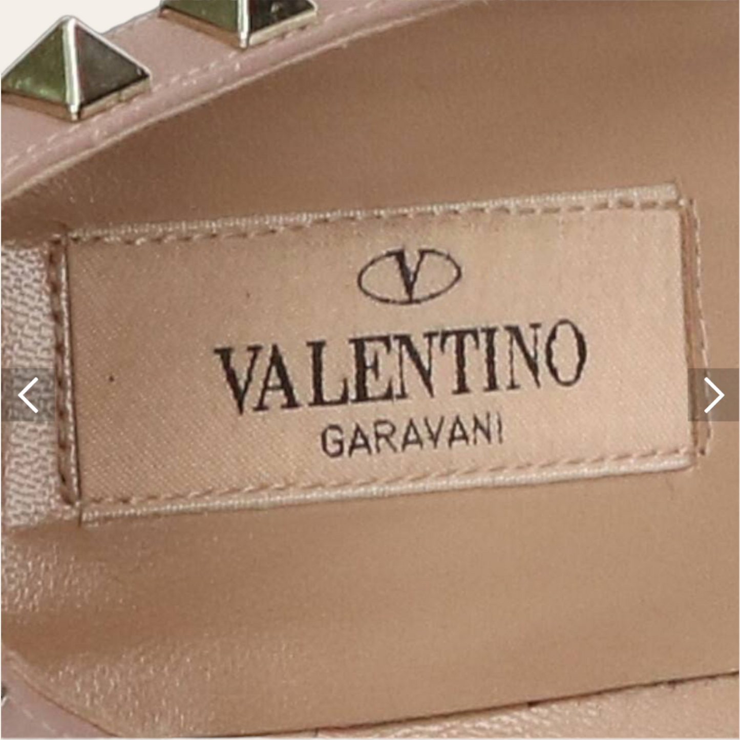 Valentino Garavani Rockstud pumps